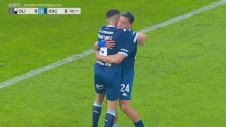 Con un tiempo de Salas, Racing goleó a Olimpia en un amistoso - TyC Sports imagen-8