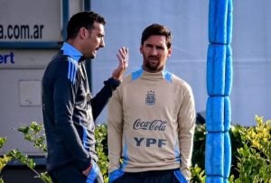 Scaloni no aseguró la presencia de Messi ante Chile: “Para el partido no tenemos decidido” imagen-10