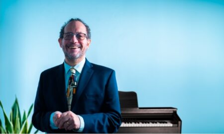 El director y pianista Sergio Feferovich presenta en Posadas “La Música de las Ideas”, una experiencia que conecta arte, emoción y creatividad imagen-5