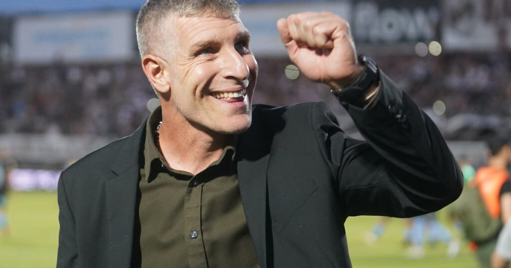 El mensaje especial de Martín Palermo por la consagración de Platense imagen-39
