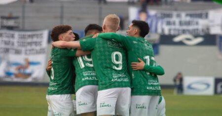 A la espera del nuevo DT, Ferro igualó con Tristán Suárez imagen-11
