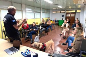 Inició el ciclo de Capacitaciones sobre terapia asistida con perros en el Hospital Pediátrico imagen-2