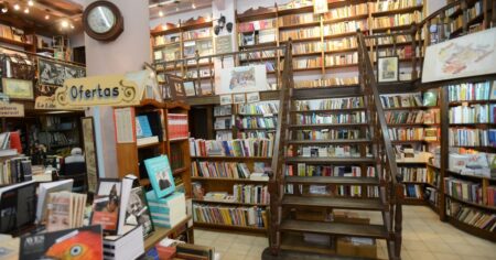 Le vendió libros a Manuel Belgrano: confirman que la librería más antigua de Latinoamérica está en Argentina imagen-17