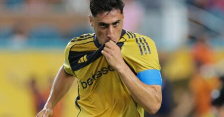 El golazo de la Bestia Merentiel a Bayern Múnich: una corrida con guapeada que hizo delirar a todo el pueblo de Boca imagen-10