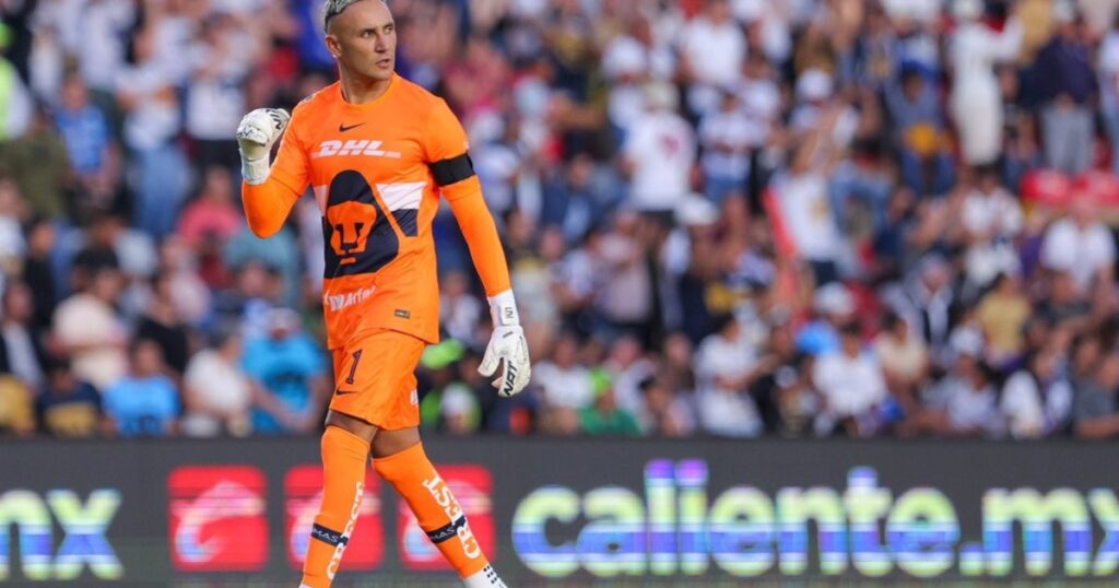 Tras su controversial salida de Newell's, Keylor Navas fue capitán y debutó con la valla invicta en Pumas de México imagen-40