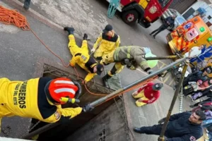Turista colombiano cayó en un pozo tras ceder una tapa de vereda en Ciudad del Este imagen-2