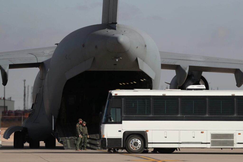 Es hijo de un militar de EE.UU. y nació en la base de Alemania, pero el ICE lo deportó a un país en el que jamás estuvo imagen-3