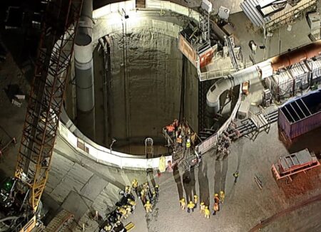 Un túnel en construcción se desplomó en Los Ángeles y buscan a trabajadores que podrían estar atrapados imagen-8