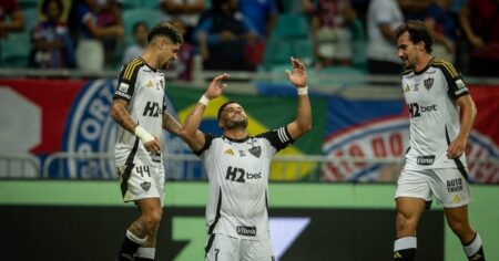 Hulk metió un golazo olímpico, pero Atlético Mineiro terminó naufragando en Bahía imagen-10