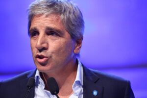 El Gobierno primero dijo que la sesión era inválida y ahora Caputo asegura que fue “lo mejor” que podía pasar imagen-3