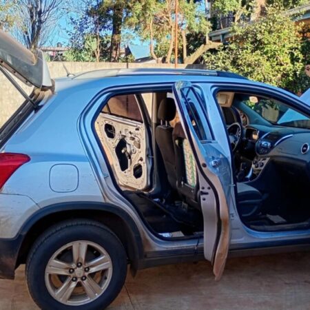 Desbarataron presunta organización criminal en Misiones: secuestraron seis vehículos robados y arrestaron a los sospechosos imagen-12