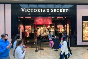 Lencería en crisis: Victoria’s Secret lucha por reinventarse imagen-1