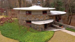 Cómo es el pueblo utópico creado por Frank Lloyd Wright, el “mejor arquitecto estadounidense de la historia” imagen-1