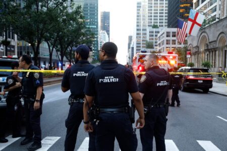 Alerta por un tiroteo en un edificio de oficinas del centro de Manhattan: al menos cuatro muertos imagen-14