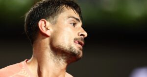 Mariano Navone dio el batacazo Wimbledon y se convirtió en el primer argentino en avanzar de fase imagen-4