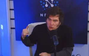 Javier Milei vinculó a Villarruel y a la oposición con la suba del dólar y dijo que la vicepresidenta “habilitó una corrida” imagen-2