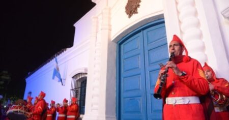 Sin Javier Milei, se realizó la vigilia por el Día de la Independencia en Tucumán imagen-12