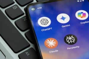 ChatGPT vs. Gemini: la guerra silenciosa detrás del boom de los asistentes con inteligencia artificial imagen-2