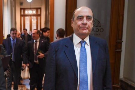 🔴 En vivo. Francos sale a recomponer el diálogo con los gobernadores para sostener el veto imagen-6