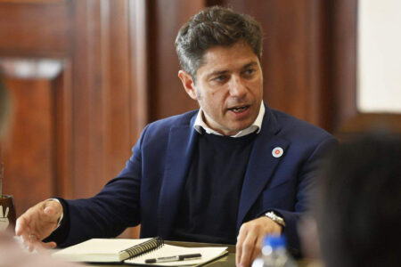🔴 En vivo. Axel Kicillof sobre YPF: Con Milei "soplan vientos privatizadores" imagen-5
