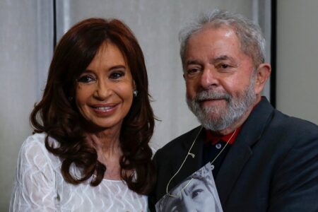 El tribunal autorizó la visita de Lula a Cristina imagen-9