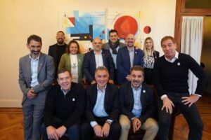 Hay acuerdo entre el PRO y La Libertad Avanza para un frente electoral imagen-2