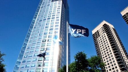 YPF: los buitres dicen que no quieren las acciones, pero sí el dinero imagen-8