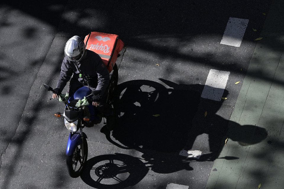 Pedalear la crisis para llegar a fin de mes imagen-98