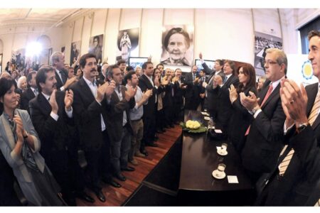 YPF: no fue torpeza, fue una estafa imagen-12