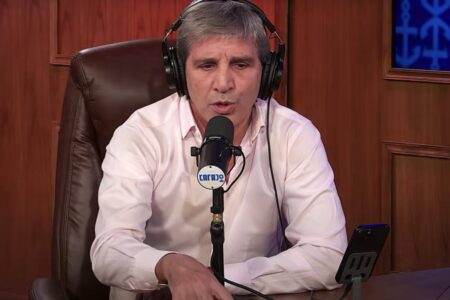 Caputo atribuyó la suba del dólar al “riesgo kuka” y dijo que el acuerdo con el FMI será bien recibido por el mercado imagen-13