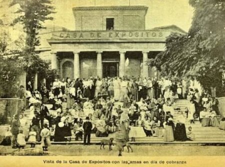 “Hijos de nadie”. La institución que recibía bebés por un agujero en la pared y su vínculo con el origen de un conocido apellido imagen-9