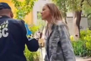 La presidenta de México repudió a la argentina que realizó insultos racistas contra un agente de tránsito imagen-3