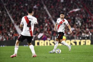 TV y streaming del sábado: River, San Lorenzo, Central con Di María, Messi, los Pumas y el Open Británico de golf imagen-2