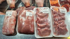 Comerciantes del Mercado Concentrador afirman que el consumidor está prefiriendo la carne de cerdo por menores costos imagen-1