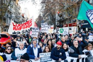 La izquierda se adueñó del acto del cierre en la movilización por el Garrahan imagen-1