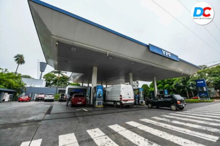 YPF subió 3,5% los precios de sus combustibles este martes imagen-12