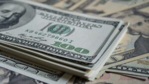 El dólar blue cerró a $1320 y la brecha con el oficial se mantiene en torno al 2,25% imagen-3
