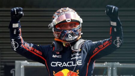 “Es momento de terminar con los rumores”: Max Verstappen confirmó que seguirá en Red Bull en 2026 imagen-12