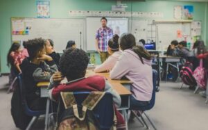 Donde conseguir útiles escolares gratis para el regreso a clases en Carolina del Norte imagen-2