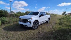 Así es la pickup más grande que se vende en la Argentina: cómo es y cuánto cuesta imagen-2