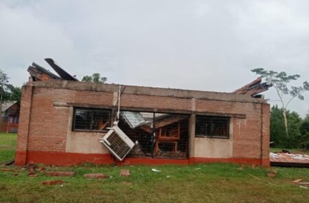 Iniciativa solidaria para reconstruir el salón de los guías de turismo en Pto. Iguazú imagen-64