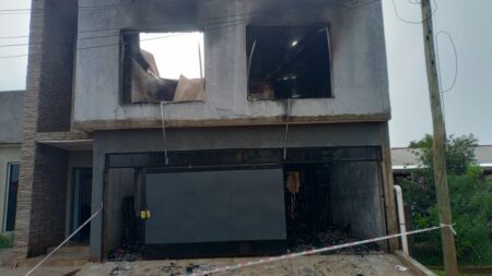 Bomberos Voluntarios sofocaron un incendio de una casa imagen-19
