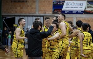Hofbauer: “Intentaremos cerrarlo en dos juegos” imagen-1