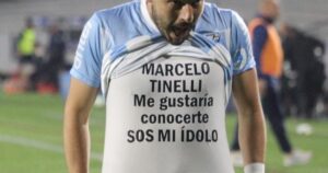 Le dedicó un gol a Marcelo Tinelli, sufrió a los haters y tuvo que cambiar la pelota por la guitarra imagen-2