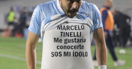 Le dedicó un gol a Marcelo Tinelli, sufrió a los haters y tuvo que cambiar la pelota por la guitarra imagen-17
