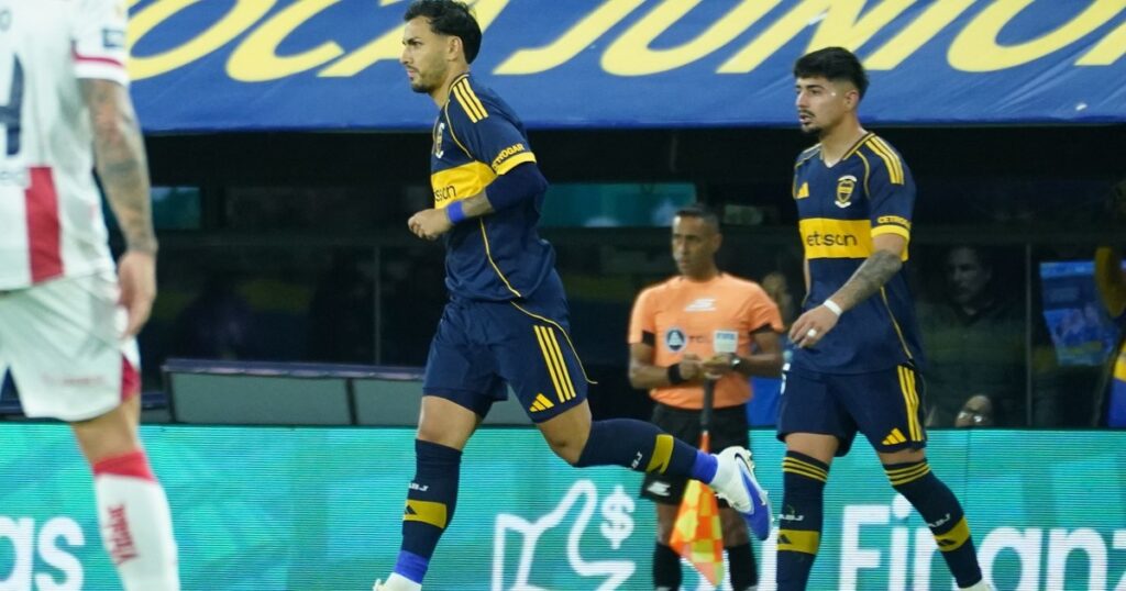 Paredes debutó en Boca, justo después del gol de Unión imagen-5