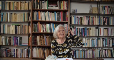 La biblioteca y el archivo de Beatriz Sarlo ya está en el CeDInCI mientras sigue el juicio sucesorio imagen-8