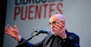 Vicente Battista ganó el Premio Rómulo Gallegos, uno de los más importantes para novelas en castellano imagen-3