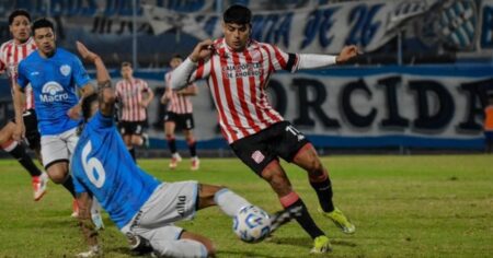 En el último partido antes de River, San Martín (T) perdió en Salta y puede perder la punta imagen-15