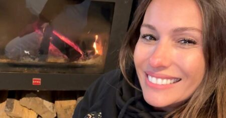 El color elegido del invierno 2025: Pampita viajó a la Patagonia y mostró cuál es el tono tendencia de la temporada imagen-12